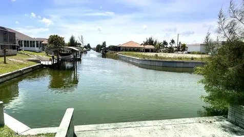 2902 NW 17th Avenue Cape Coral FL 33993
