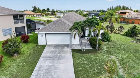 2902 NW 17th Avenue Cape Coral FL 33993