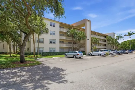 2401 Antigua Circle Coconut Creek FL 33066
