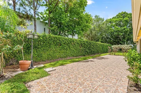 226 Moccasin Trail W Jupiter FL 33458