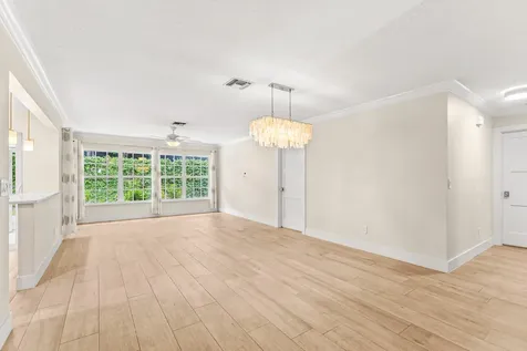 226 Moccasin Trail W Jupiter FL 33458