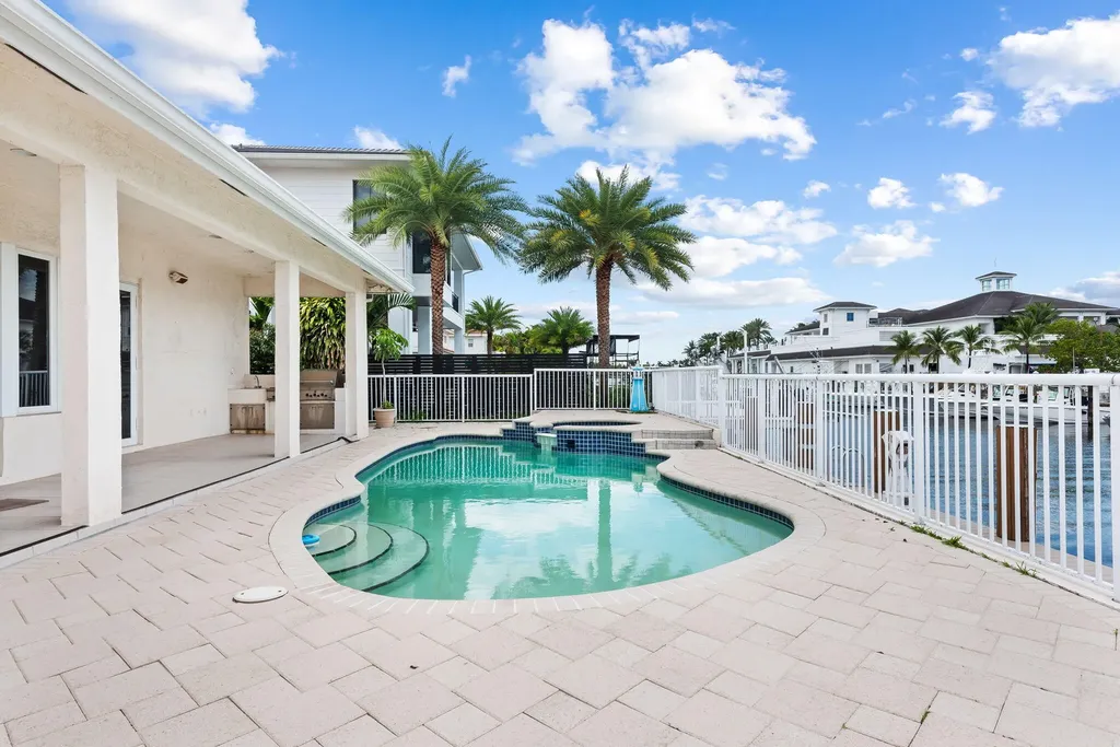 1630 SE 11th Street Fort Lauderdale FL 33316