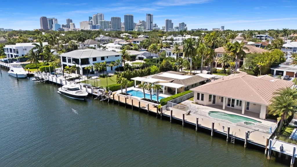 1630 SE 11th Street Fort Lauderdale FL 33316