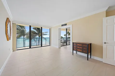 200 Beach Road Tequesta FL 33469