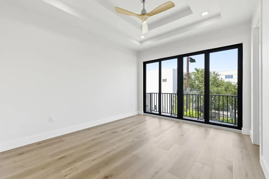 819 SW 1st Street Fort Lauderdale FL 33312