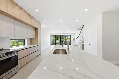 819 SW 1st Street Fort Lauderdale FL 33312