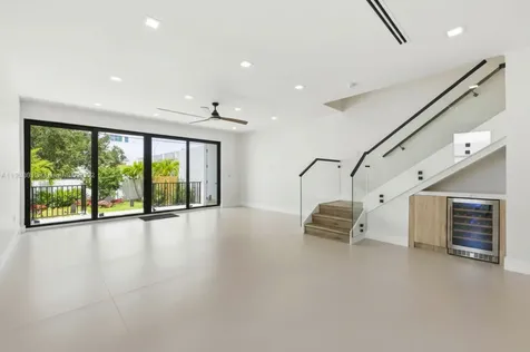 819 SW 1st Street Fort Lauderdale FL 33312