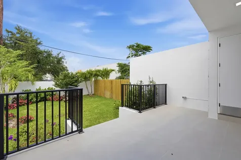 819 SW 1st Street Fort Lauderdale FL 33312