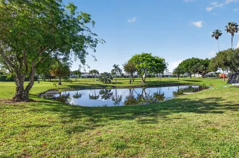 7006 Huntington Lane Delray Beach FL 33446