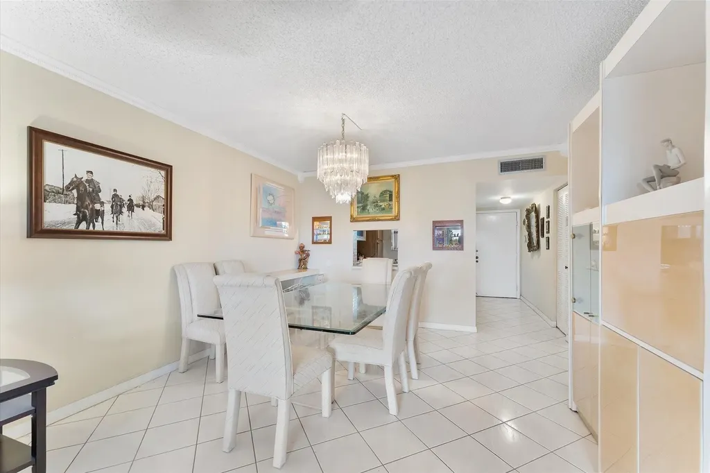 3900 NW 76th Avenue Sunrise FL 33351