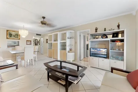 3900 NW 76th Avenue Sunrise FL 33351