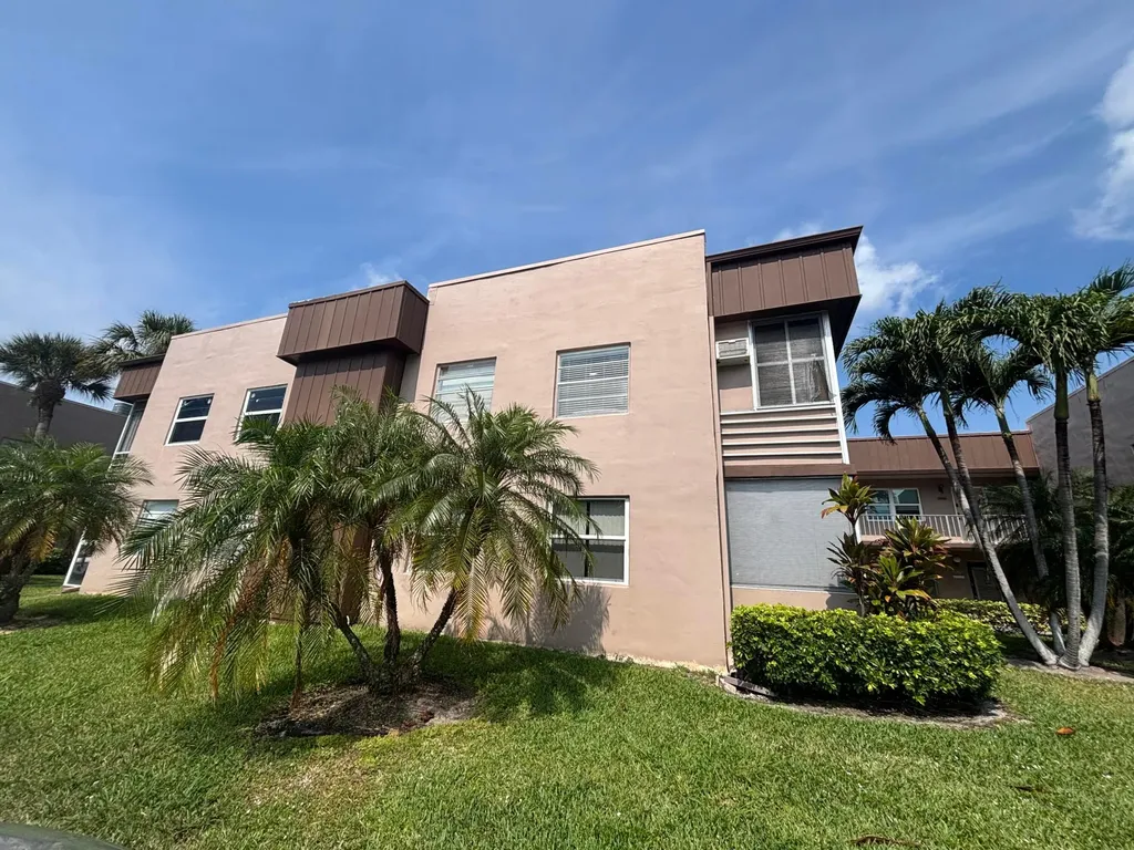 341 Piedmont Delray Beach FL 33484