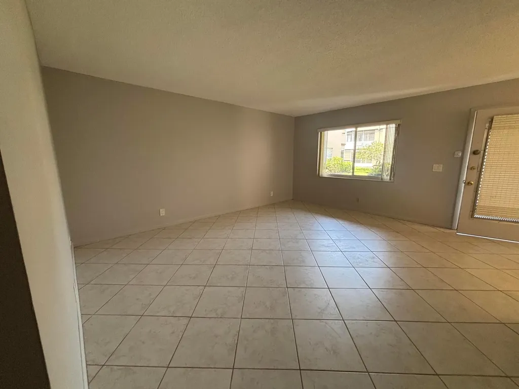 341 Piedmont Delray Beach FL 33484