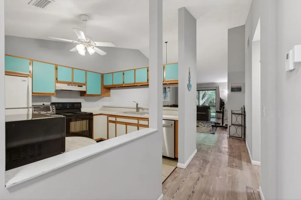 460 Hardwood Place Boca Raton FL 33431