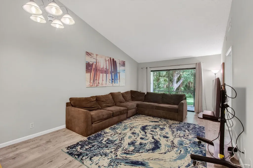 460 Hardwood Place Boca Raton FL 33431