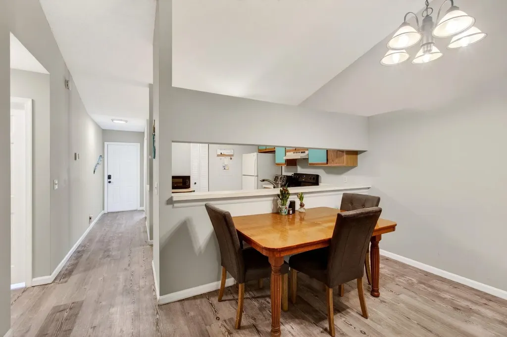 460 Hardwood Place Boca Raton FL 33431