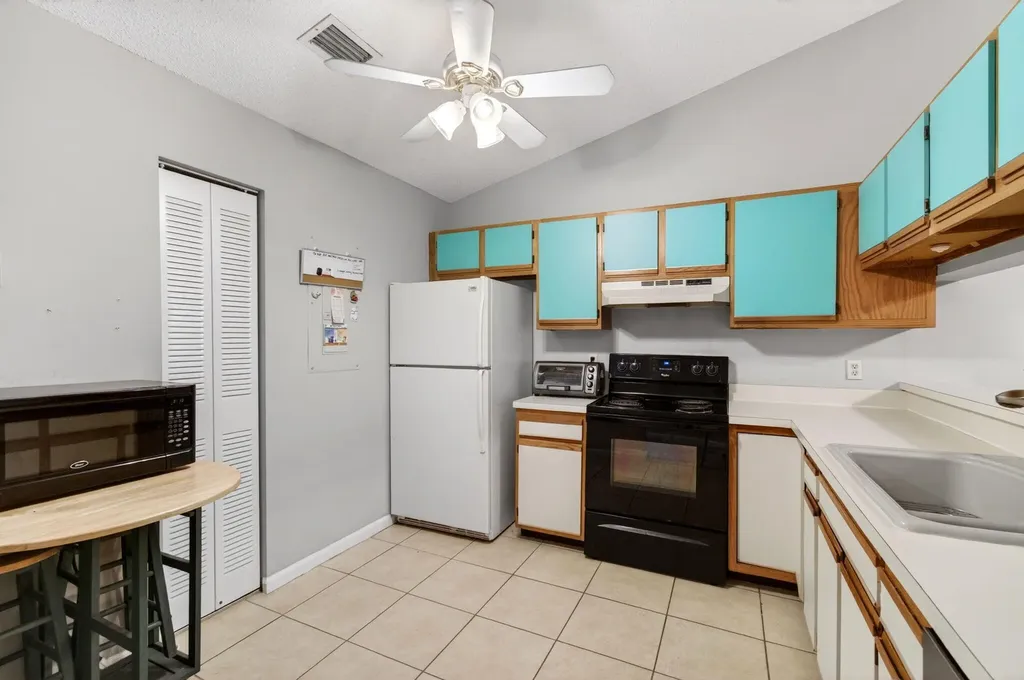 460 Hardwood Place Boca Raton FL 33431