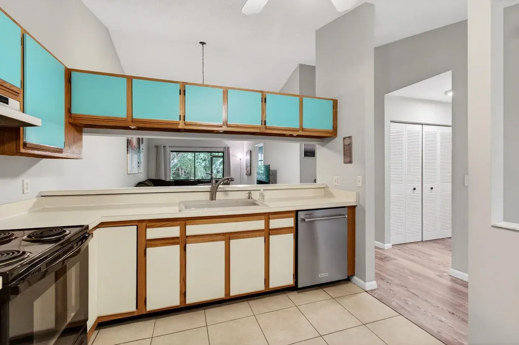 460 Hardwood Place Boca Raton FL 33431