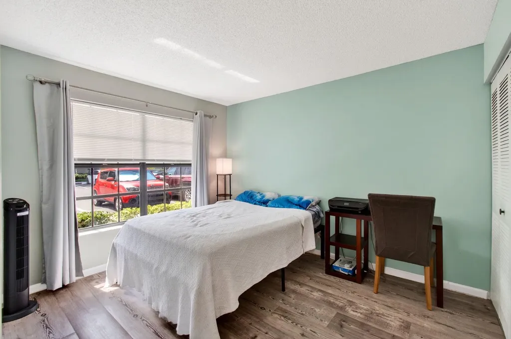 460 Hardwood Place Boca Raton FL 33431