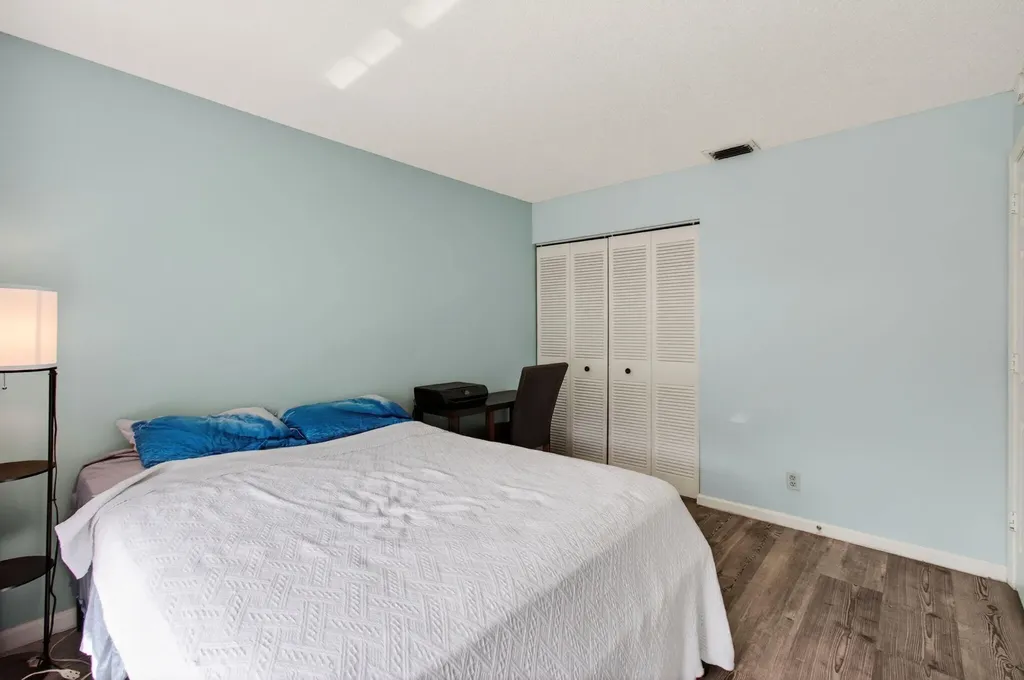 460 Hardwood Place Boca Raton FL 33431