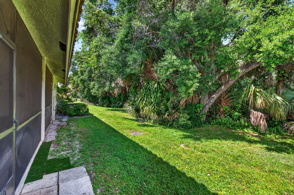 460 Hardwood Place Boca Raton FL 33431