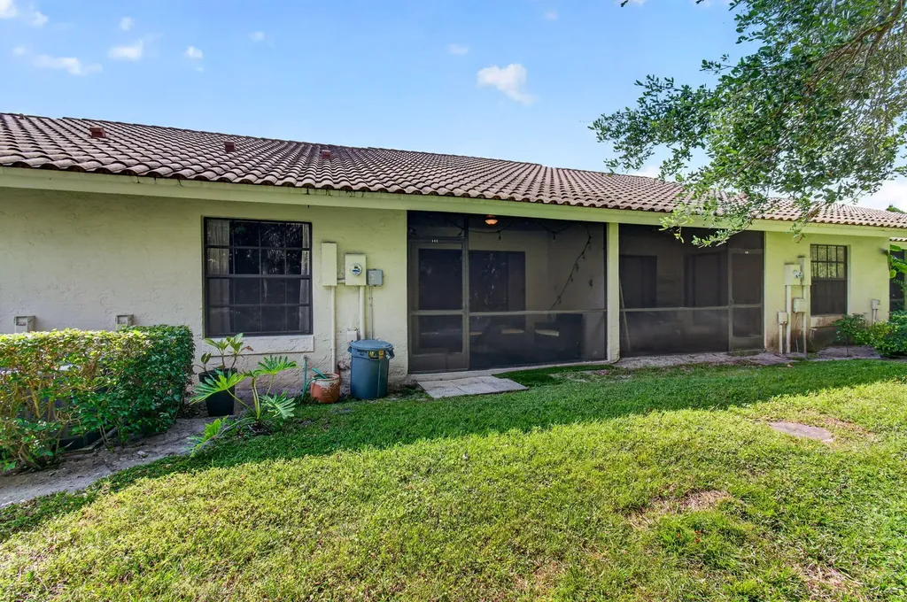 460 Hardwood Place Boca Raton FL 33431