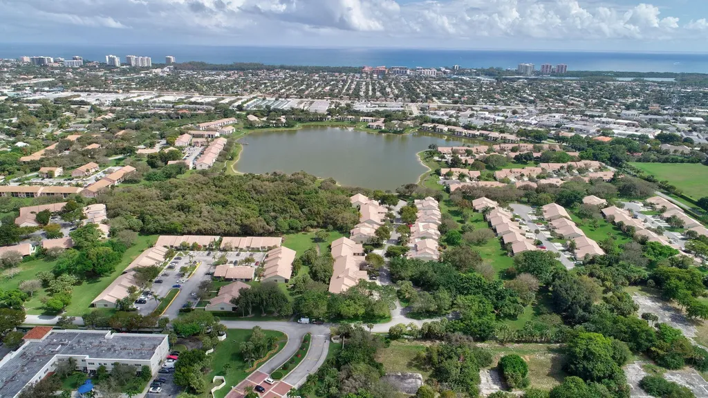 460 Hardwood Place Boca Raton FL 33431