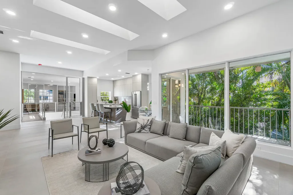 5101 Lake Catalina Drive Boca Raton FL 33496