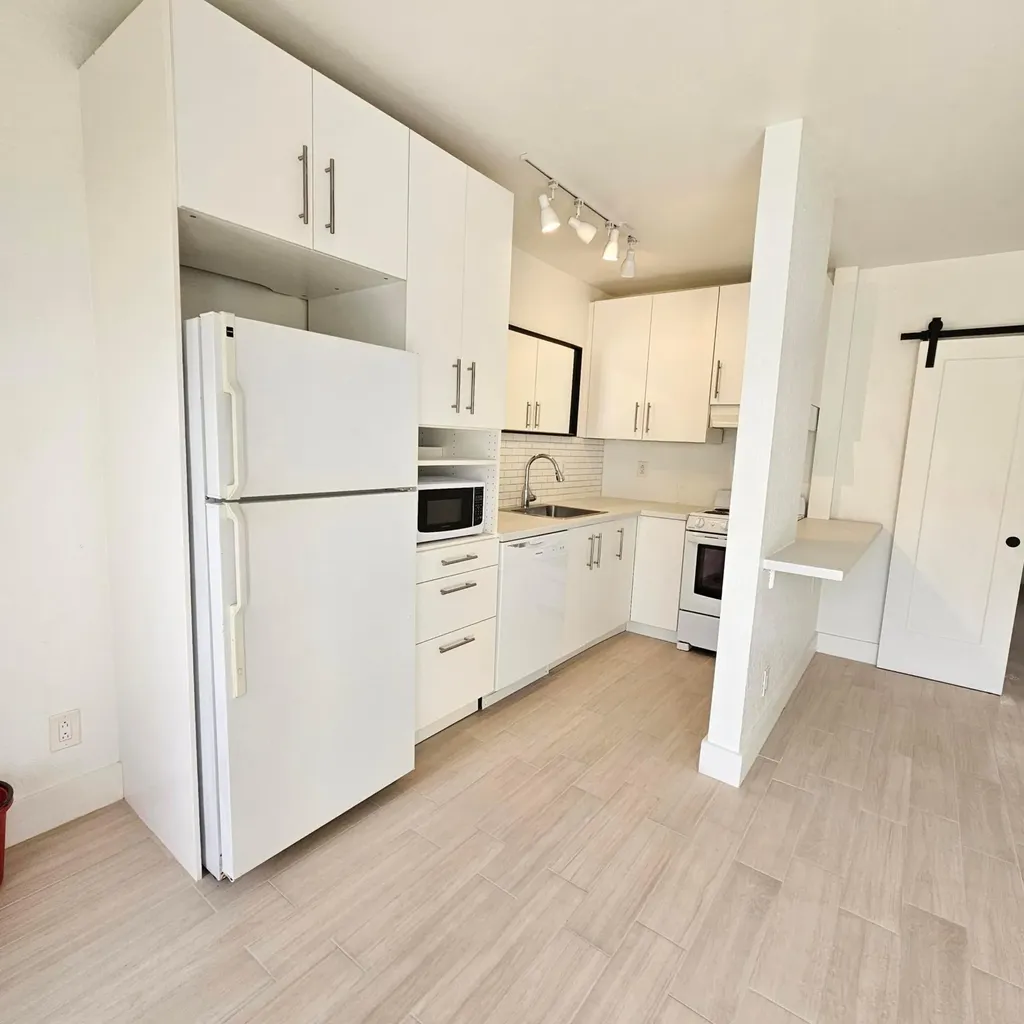 1354 Bayview Drive Fort Lauderdale FL 33304