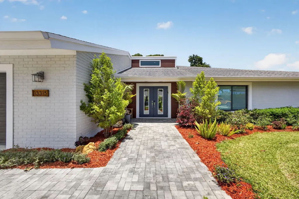13315 Saffron Circle Palm Beach Gardens FL 33418
