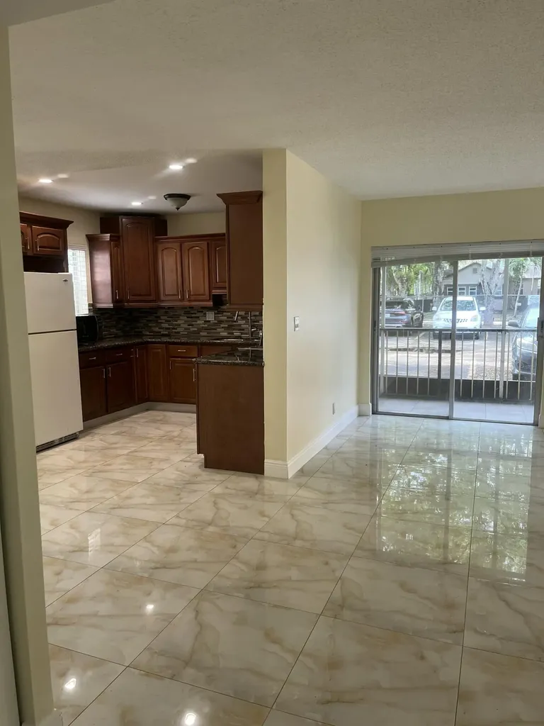 2015 Madison Street Hollywood FL 33020