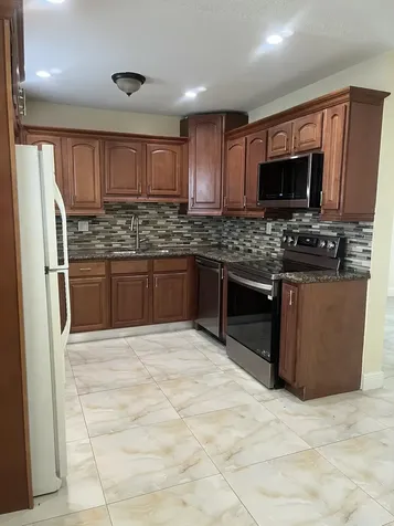 2015 Madison Street Hollywood FL 33020