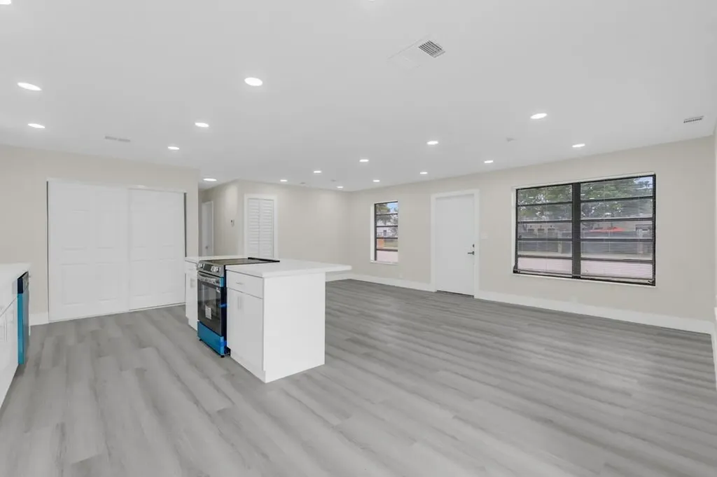 100 NE 26th Court Pompano Beach FL 33064