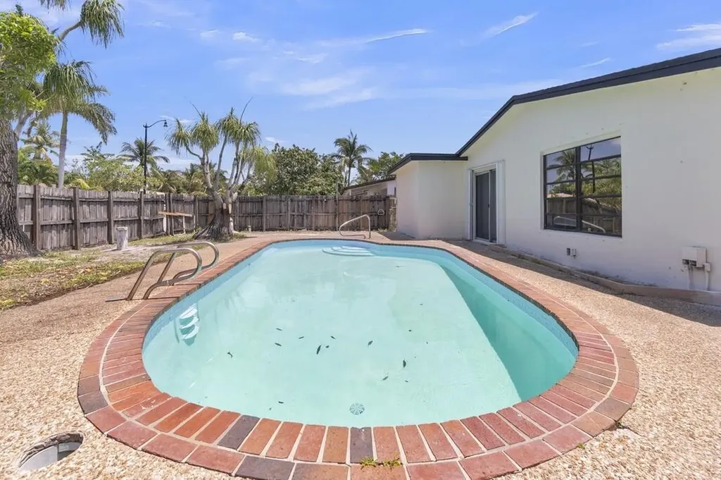 100 NE 26th Court Pompano Beach FL 33064