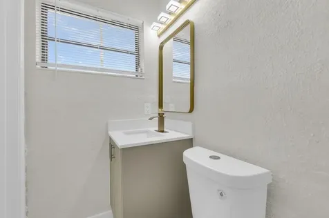 100 NE 26th Court Pompano Beach FL 33064