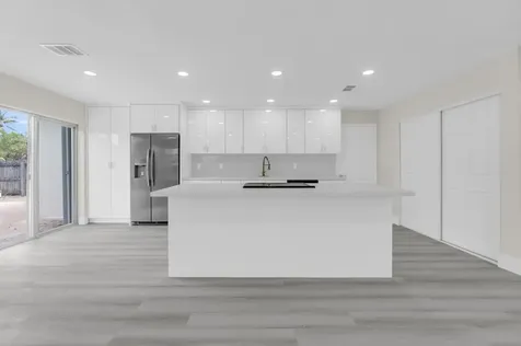 100 NE 26th Court Pompano Beach FL 33064