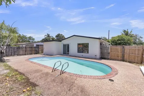 100 NE 26th Court Pompano Beach FL 33064