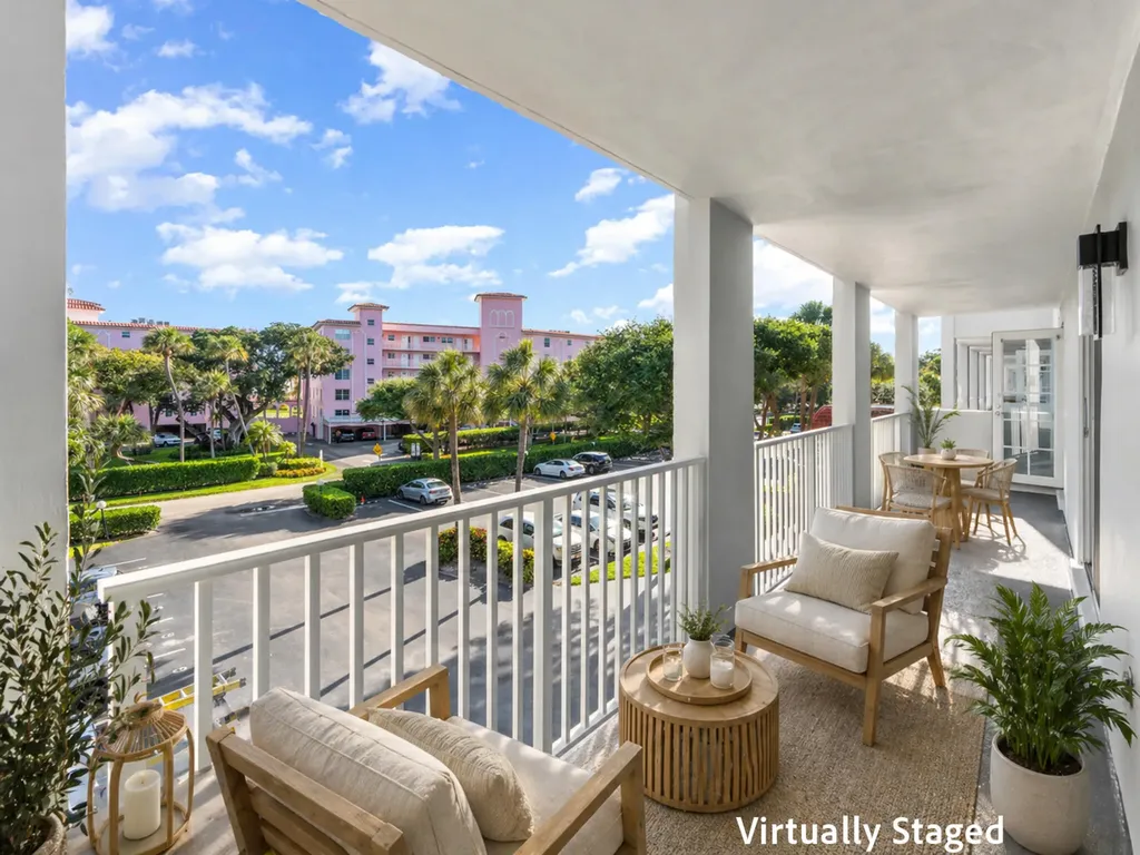 950 Ponce De Leon Boca Raton FL 33432