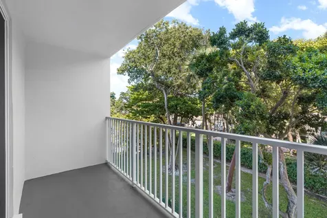 950 Ponce De Leon Boca Raton FL 33432