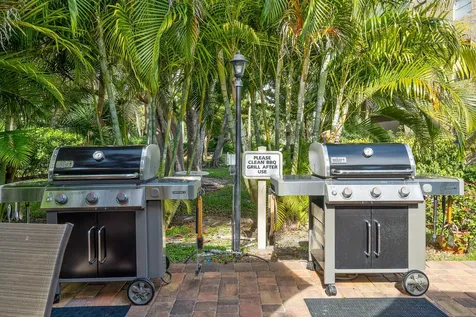950 Ponce De Leon Boca Raton FL 33432