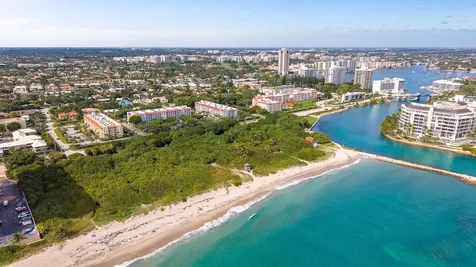 950 Ponce De Leon Boca Raton FL 33432
