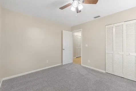 16 45th Avenue Vero Beach FL 32968