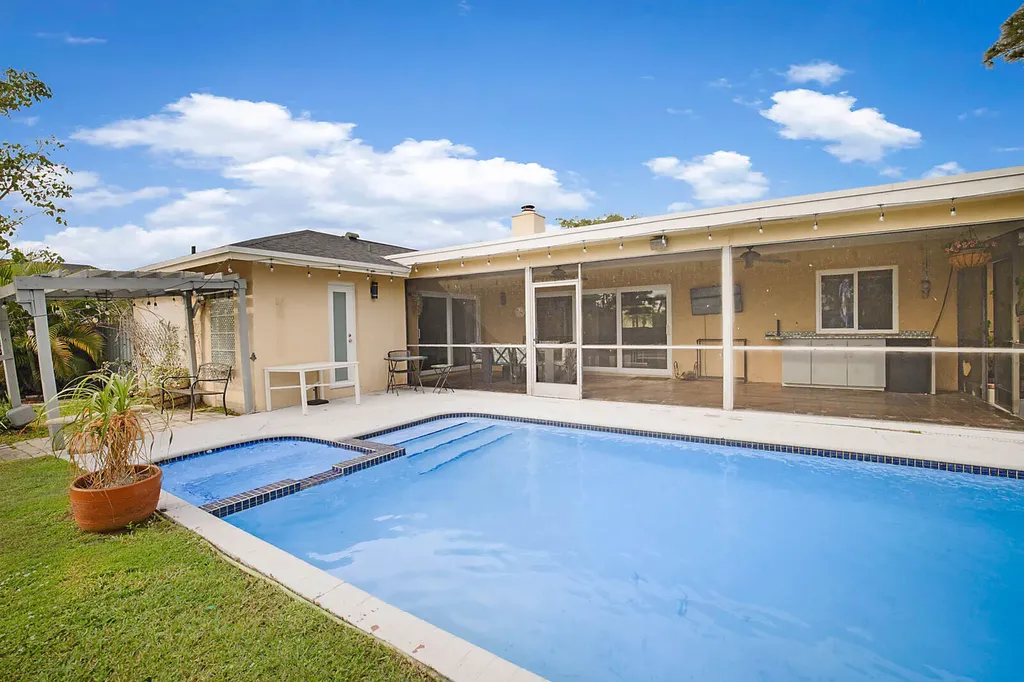 4422 Brandywine Drive Boca Raton FL 33487