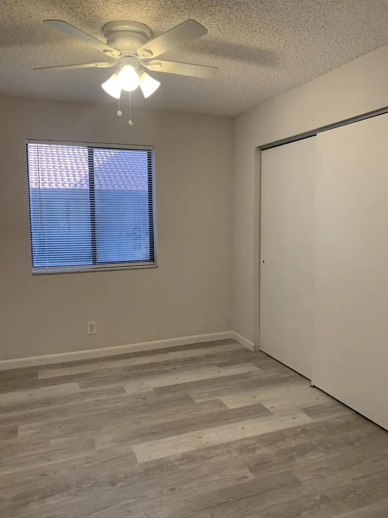 12 Via De Casas Sur Boynton Beach FL 33426