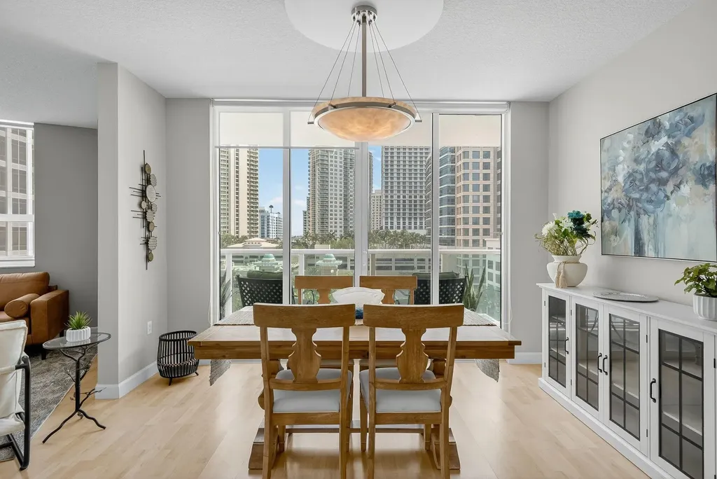350 SE 2nd Street Fort Lauderdale FL 33301