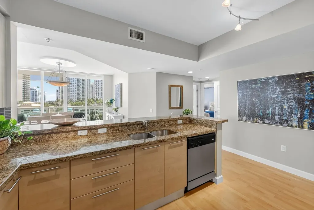 350 SE 2nd Street Fort Lauderdale FL 33301