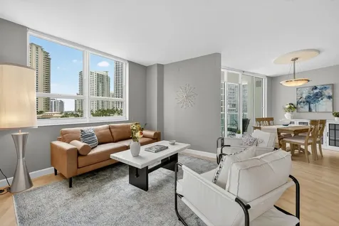 350 SE 2nd Street Fort Lauderdale FL 33301