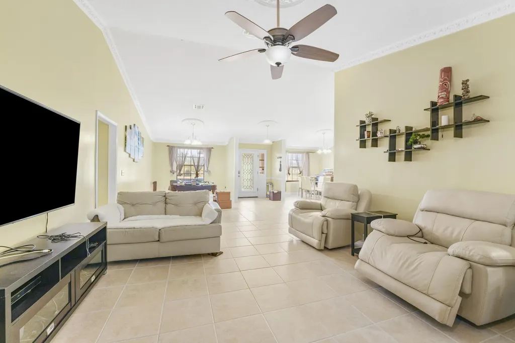 320 Scarlet Bugler Lane S Jacksonville FL 32225