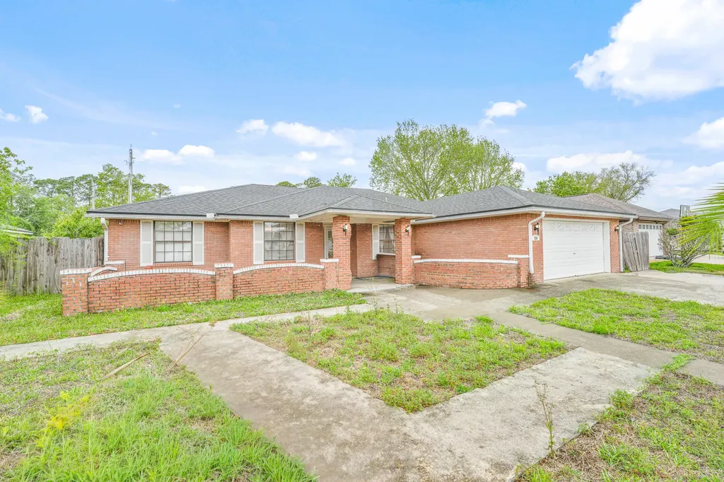 320 Scarlet Bugler Lane S Jacksonville FL 32225
