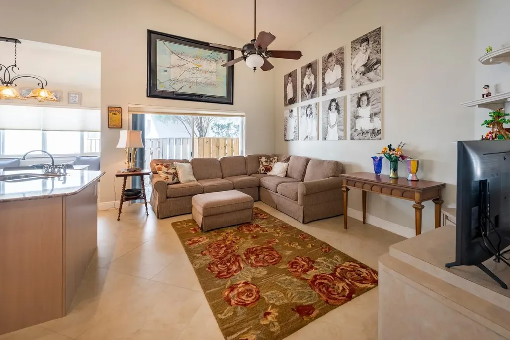 10124 NW 3rd Court Plantation FL 33324